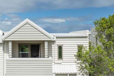 15B/21 Hunters Park Drive_1
