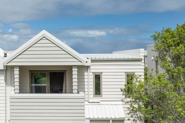 15B/21 Hunters Park Drive Three Kings_1