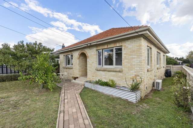 Charming Hamilton East Home