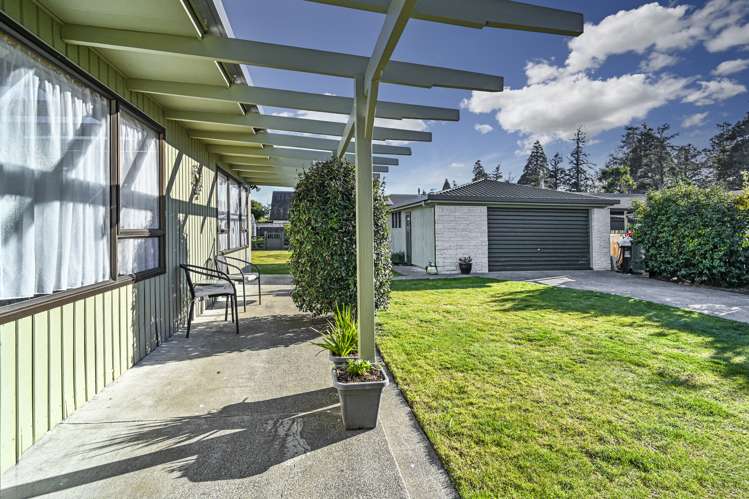 1422 Woodstock Avenue Mayfair_15