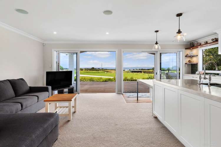 6 Tram Gully Road Awhitu_14