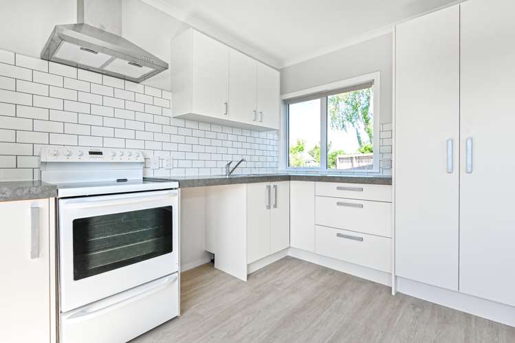 1018a Oliphant Road Raureka_2