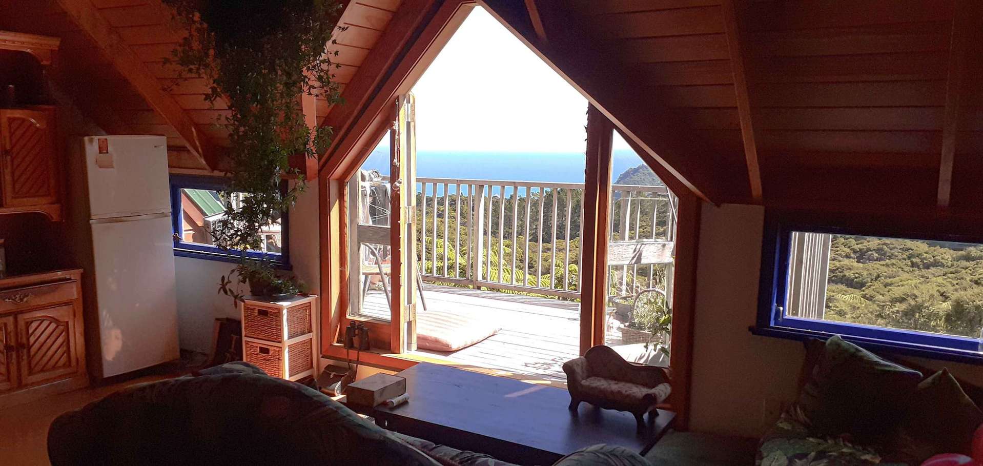 Upper Floor/122 Lone Kauri Road Karekare_0