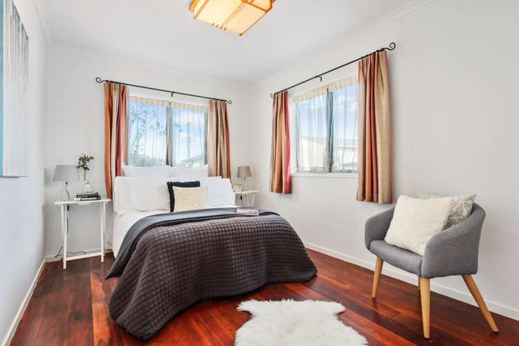 6 Godley Road Green Bay_12