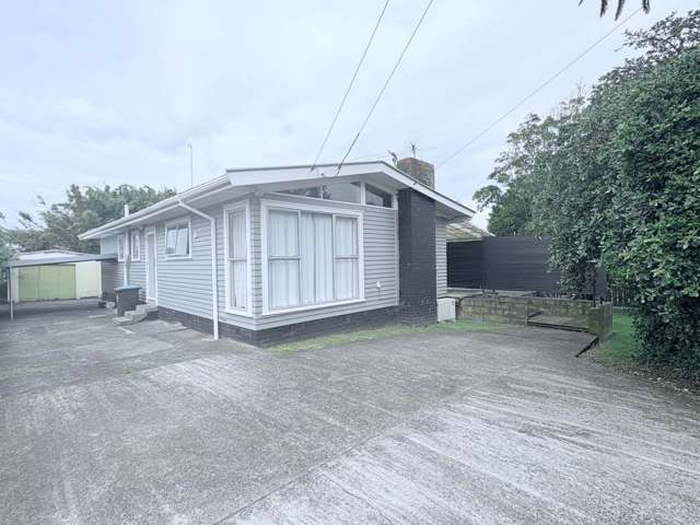 Three bedrooms in Blockhouse Bay