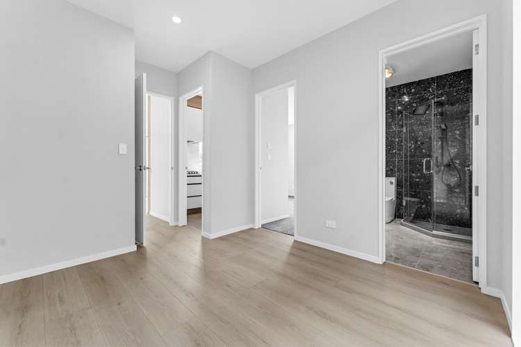 32 Castlebane Drive Flat Bush_14