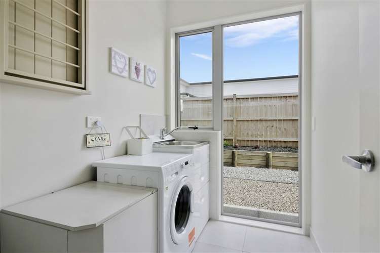 7 Mahutonga Avenue Beachlands_16