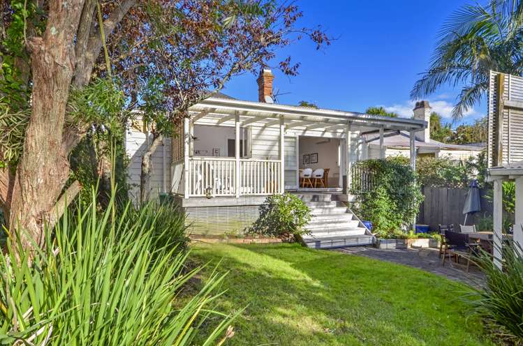 34 Ewen Alison Avenue Devonport_9