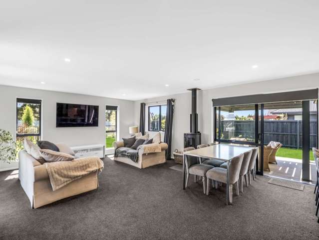 1 Cox Lane Amberley_2