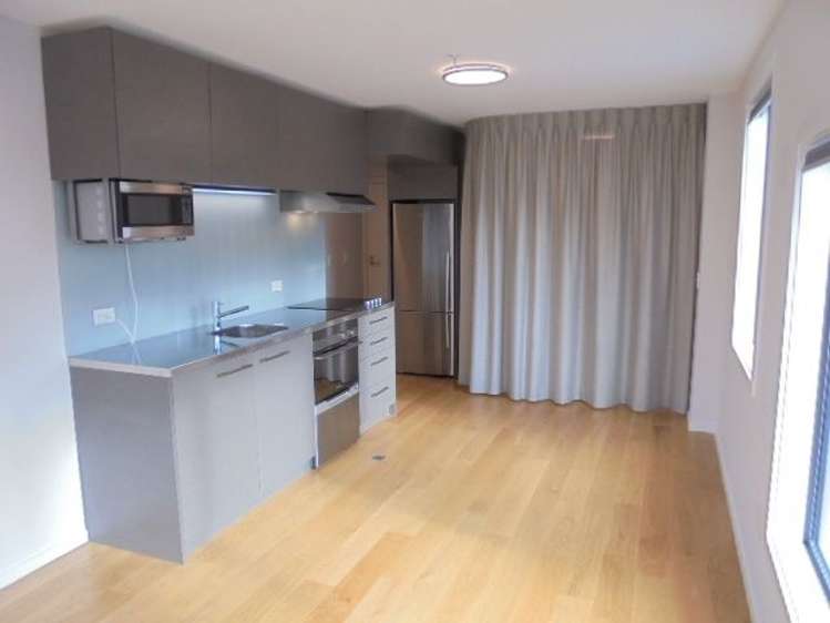 601/8 Wigan Street_0