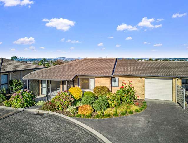 Downsizer Delight – Royalle Vista Estate