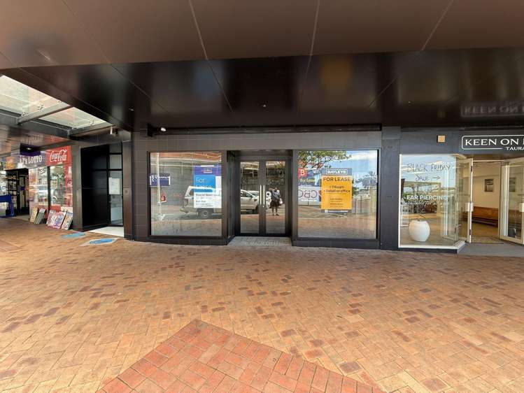 1 Devonport Road Tauranga_2