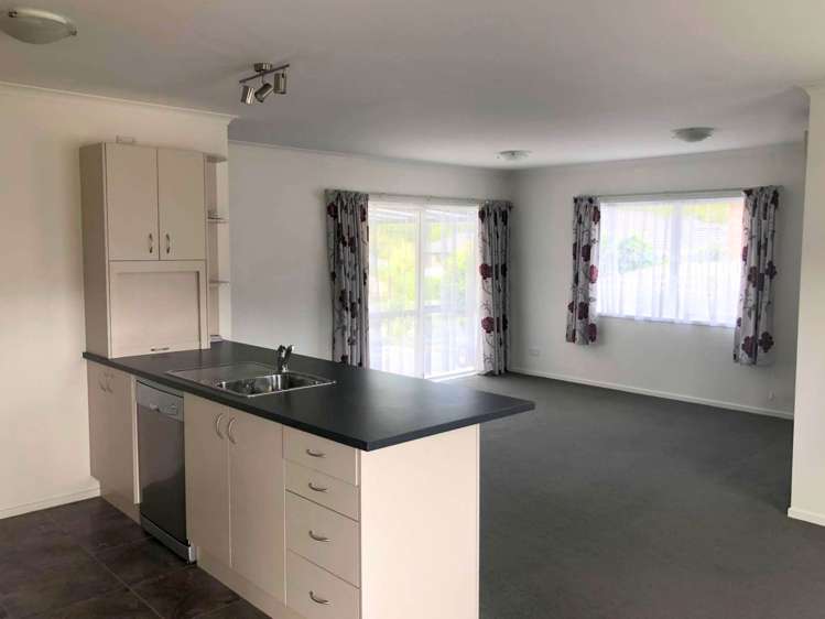 72 Ridgeway Drive Kamo_3