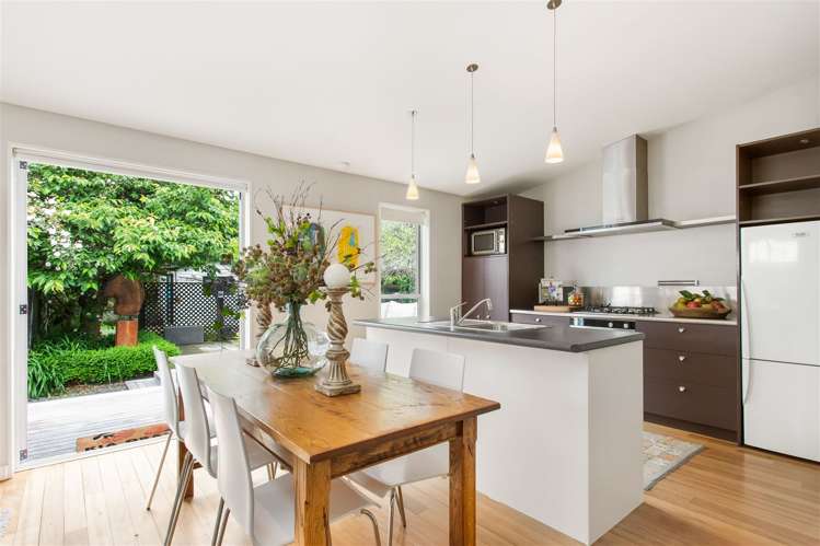 216 Springfield Road Saint Albans_5