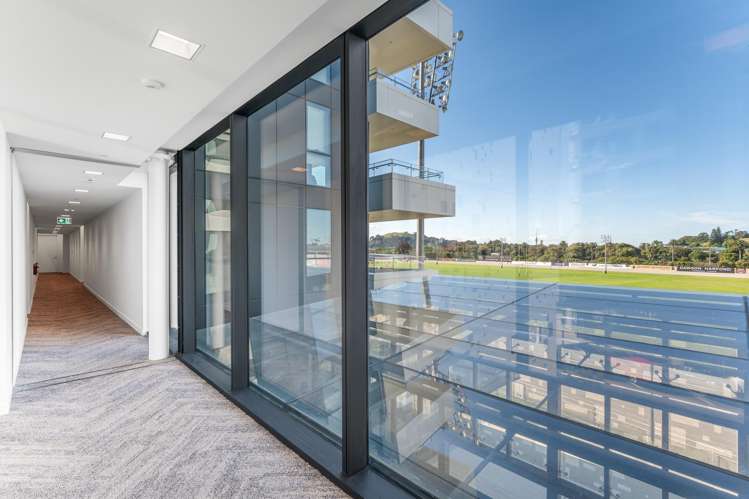 202/223D Green Lane West Epsom_13