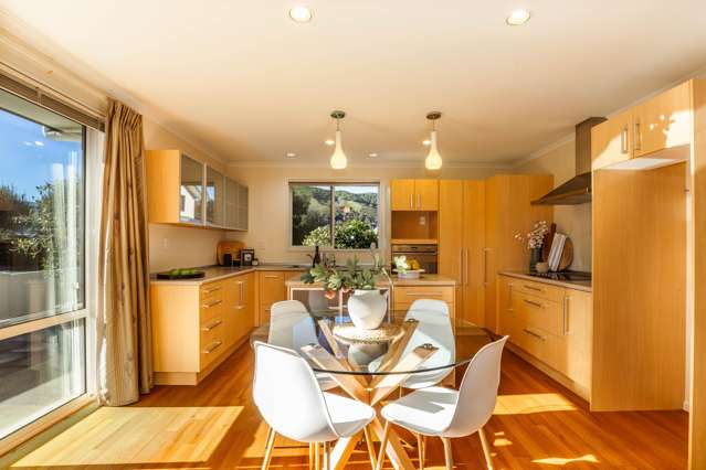 1 Cambria Gardens The Wood_3