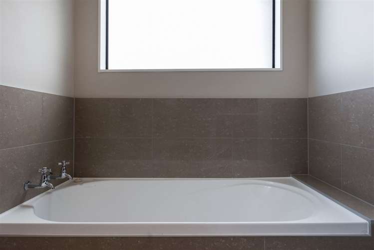 2/125 Manuka Road Bayview_16