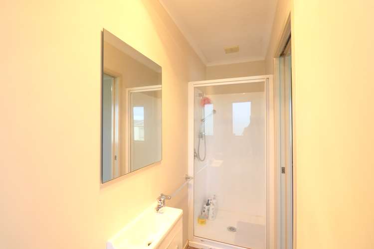 311 Mcquarrie Street Tisbury_11