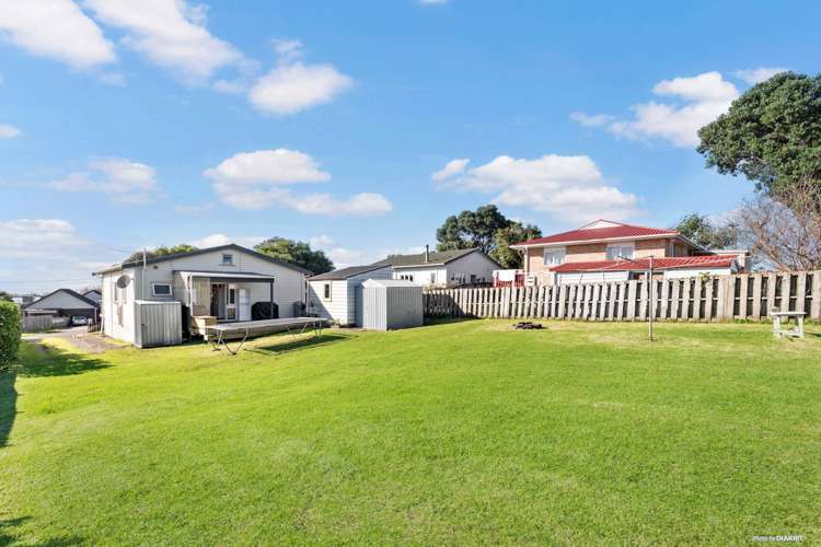 65 Clayburn Road Glen Eden_7