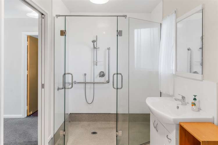 50 Lyndhurst Crescent Aranui_11