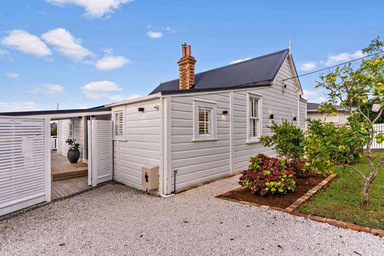 8 Fordham Street Beach Haven_20