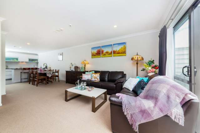 15/46 Carlos Drive Flat Bush_4