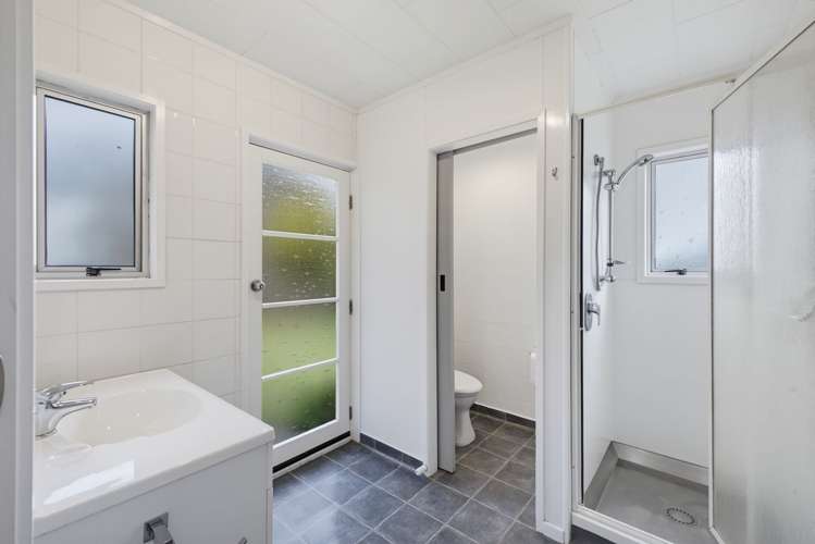 71 Ngamotu Road Spotswood_25