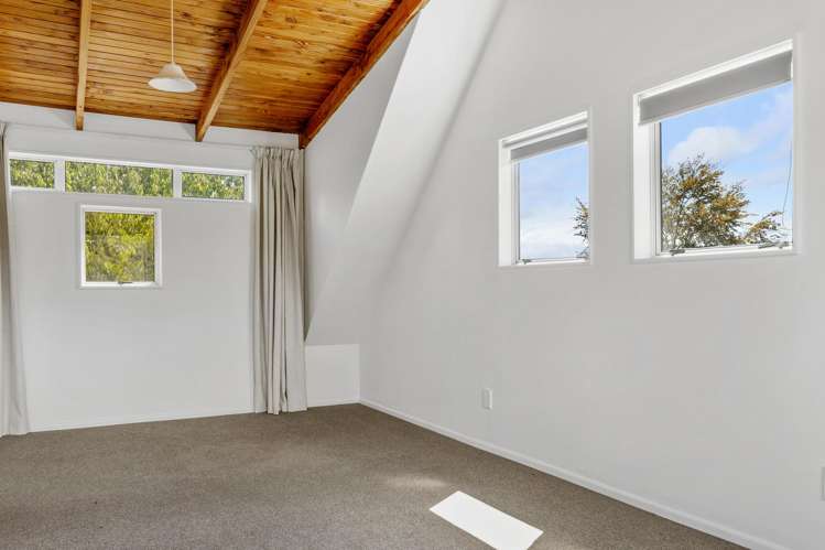 2/230 Rifle Range Road Tauhara_13