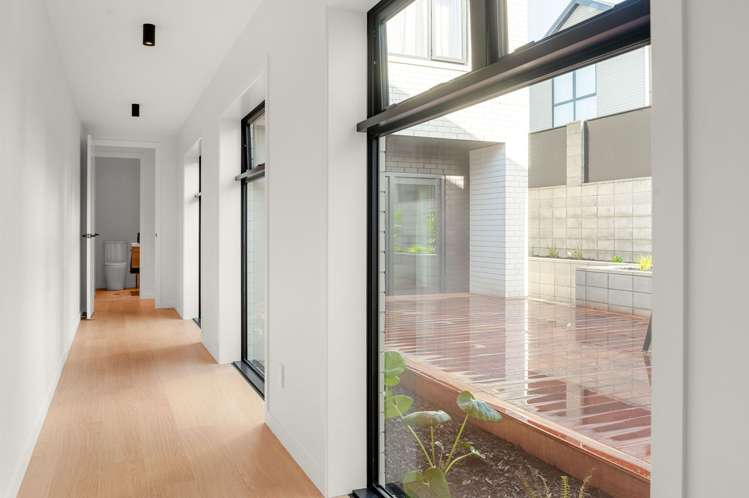 27 Kauri Point Drive Rototuna North_32