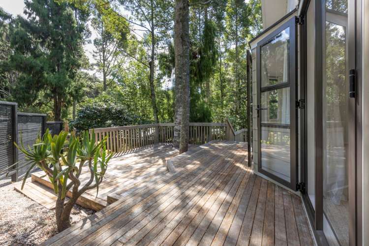 5 Kaurimu Rise Titirangi_1