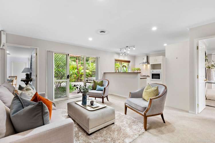 23 Stewart Gibson Place Manurewa_3