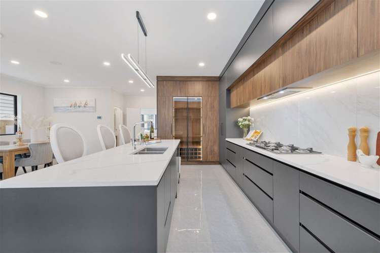 11 Tullymore Drive Flat Bush_16