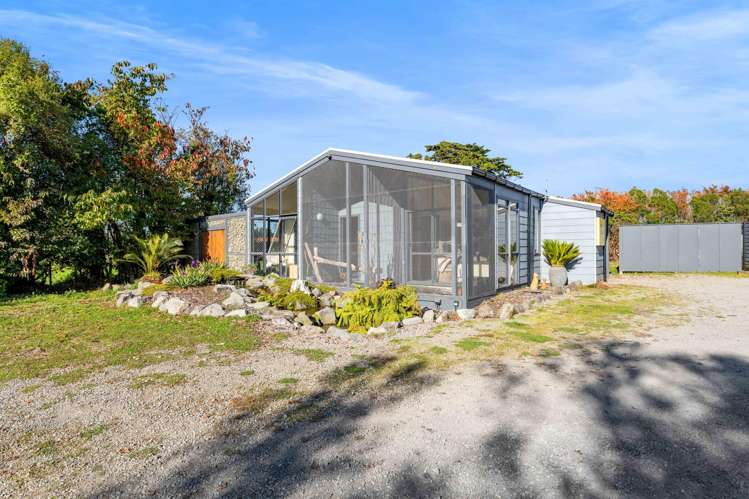 1384 Egmont Road Egmont Village_2