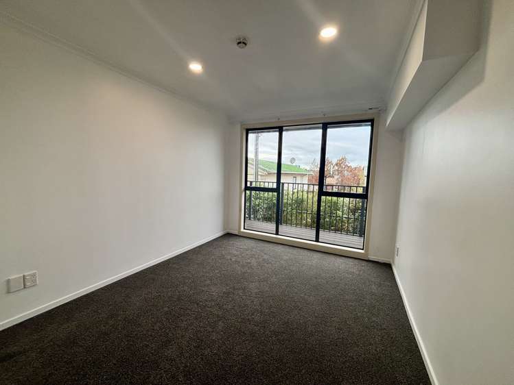 2P/1 Wadier Place Henderson_5