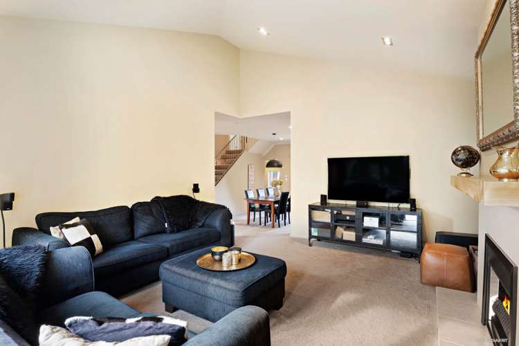 6 Chardonnay Rise Henderson_30