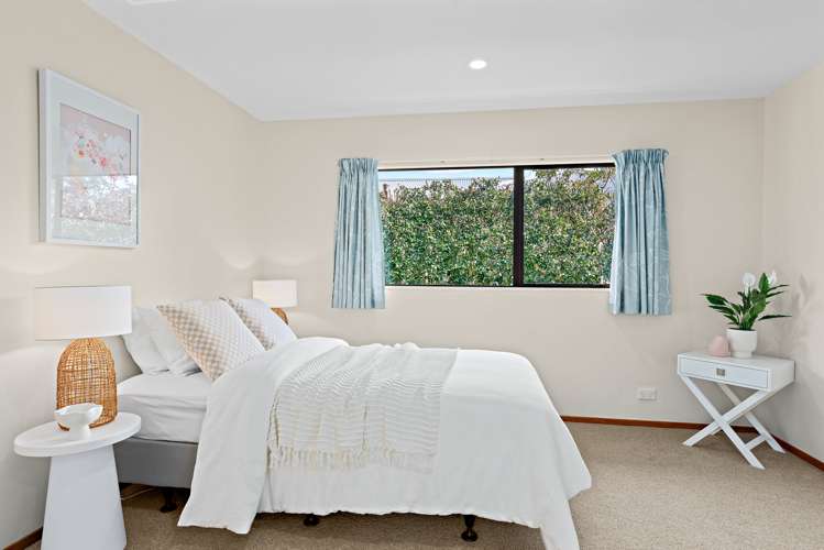 27 Riverside Drive Point Wells_18