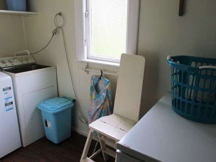 14 Broadway Reefton_26