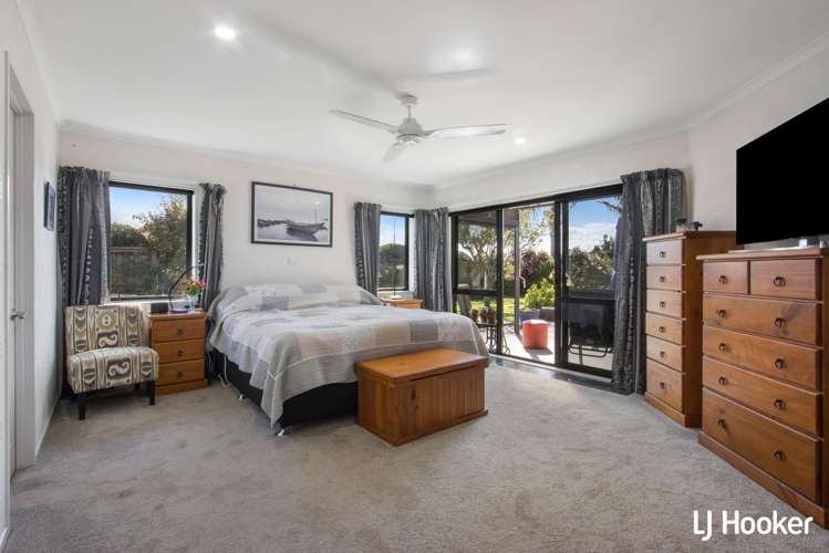 3 Athenree Heights Athenree_19