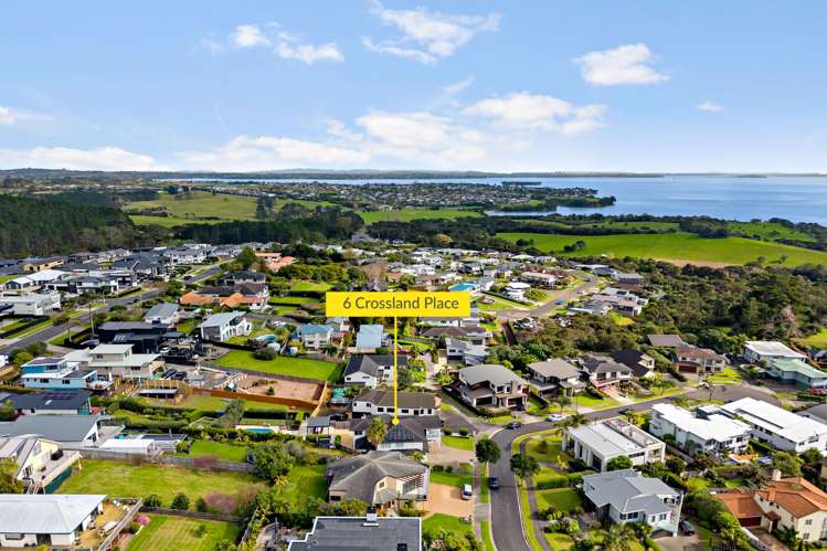 6 Crossland Place Maraetai_47