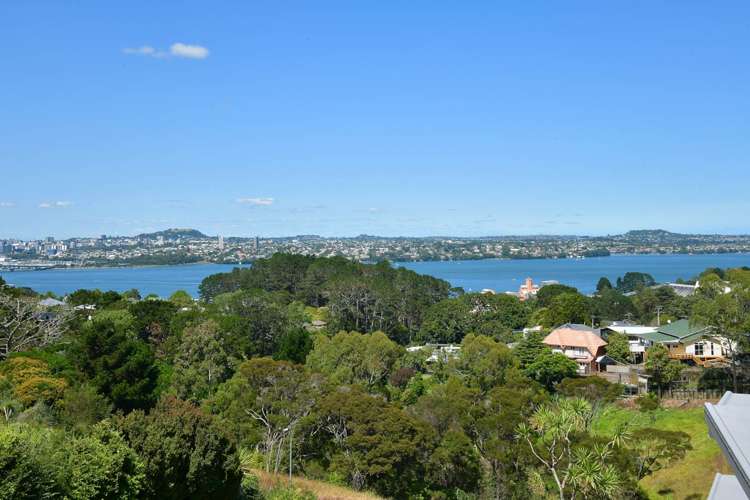 2/4 Huka Road Birkenhead_24