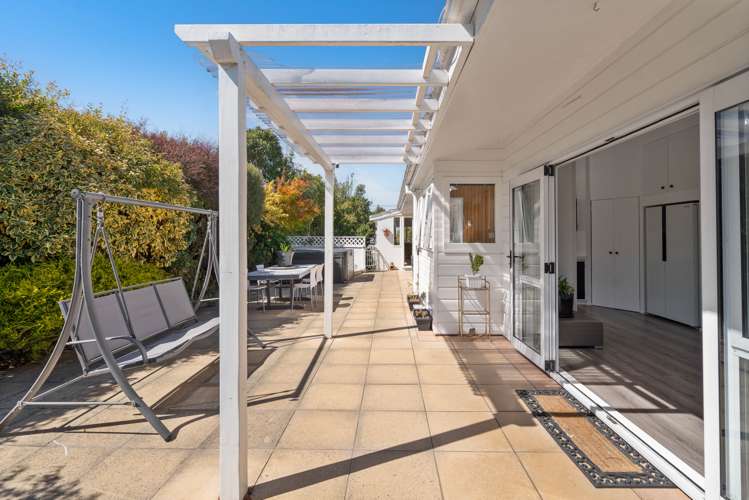 7 Manuka Street Otaki Beach_2