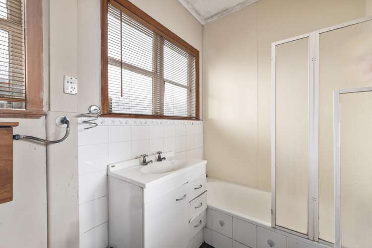 38 Dickens Street Owhata_9