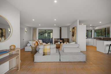 3 Annes Way, Larchwood Heights_4