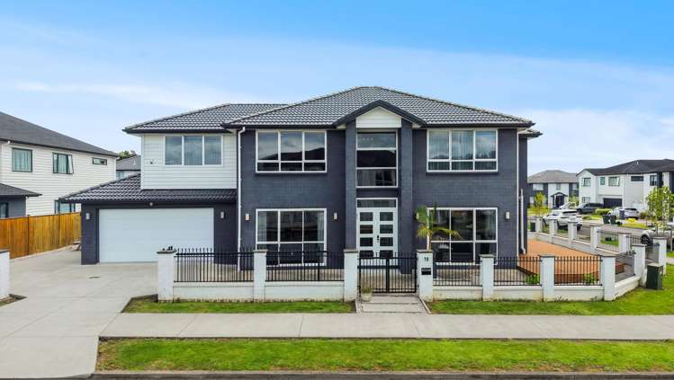 19 Horsefields Drive Flat Bush_36