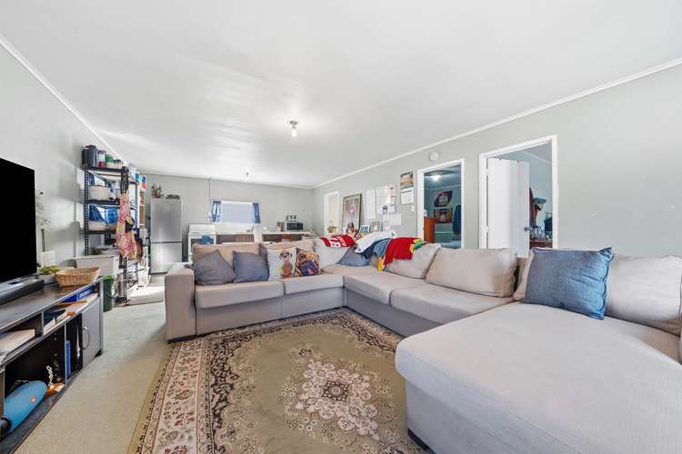 23 Chadwick Crescent Mangere East_16