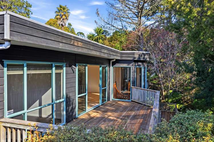 11A Saddleback Rise Murrays Bay_31