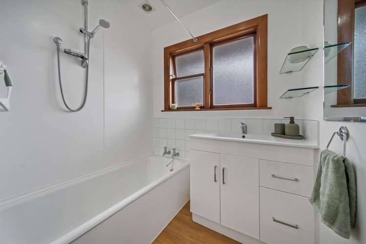 17 Sturdee Street South New Brighton_10