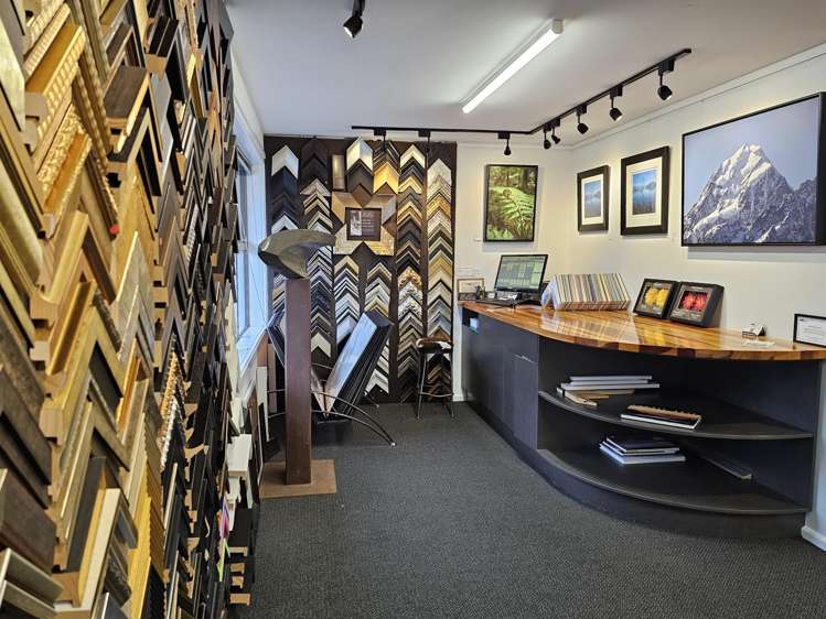 Windsor Gallery & Picture Framing Phillipstown_1