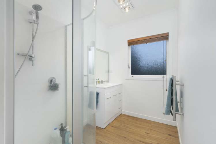 103 Cook Street Hamilton East_13