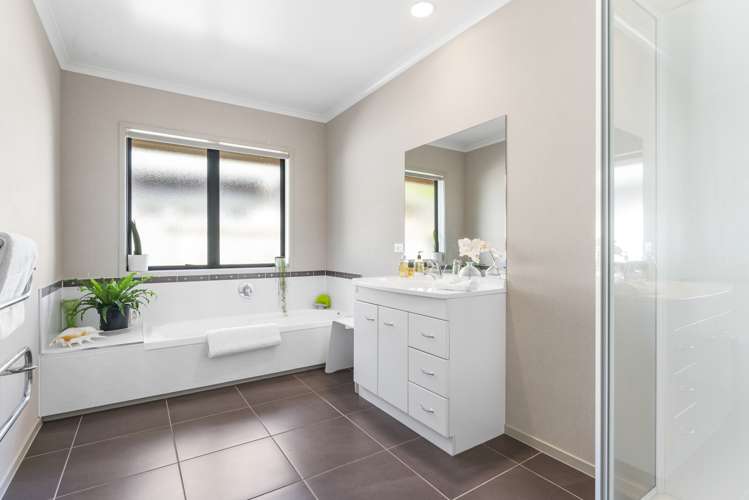 35 Ebbtide Way Maungatapu_17